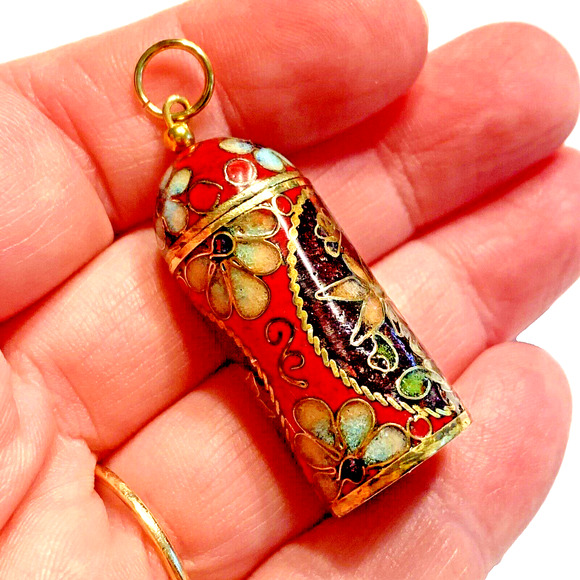 Vintage Cloisonné Enamel on Brass Pendant Cylinder Screw Top Red & Black Floral - Picture 6 of 10